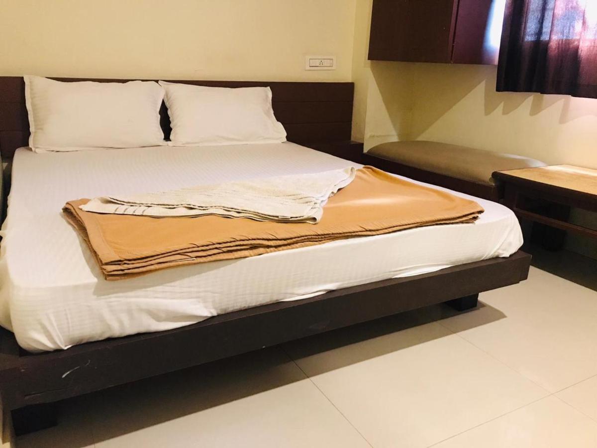 Staymaker Bright Palace Residency 시모가 외부 사진
