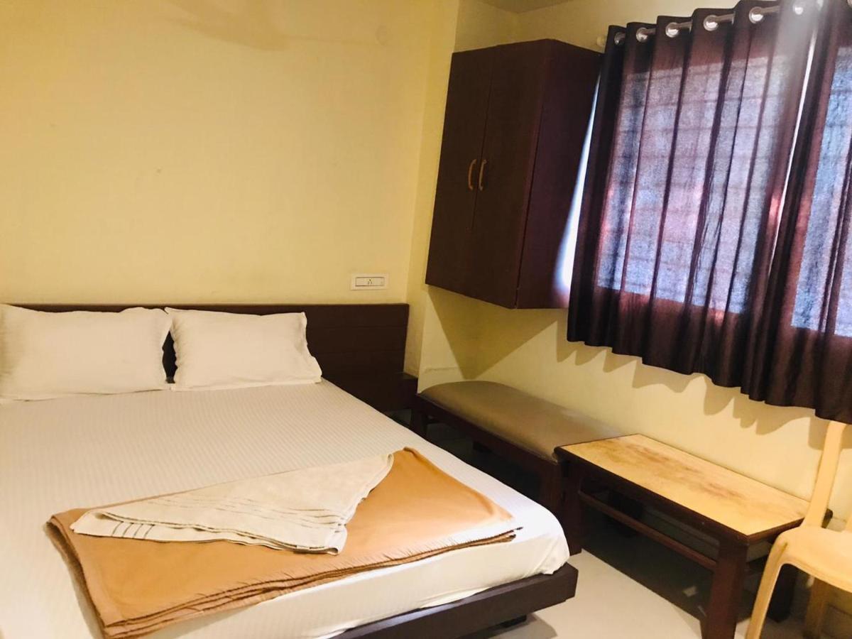 Staymaker Bright Palace Residency 시모가 외부 사진