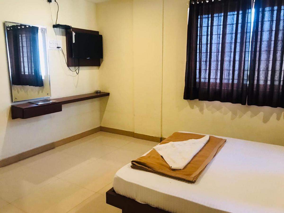 Staymaker Bright Palace Residency 시모가 외부 사진