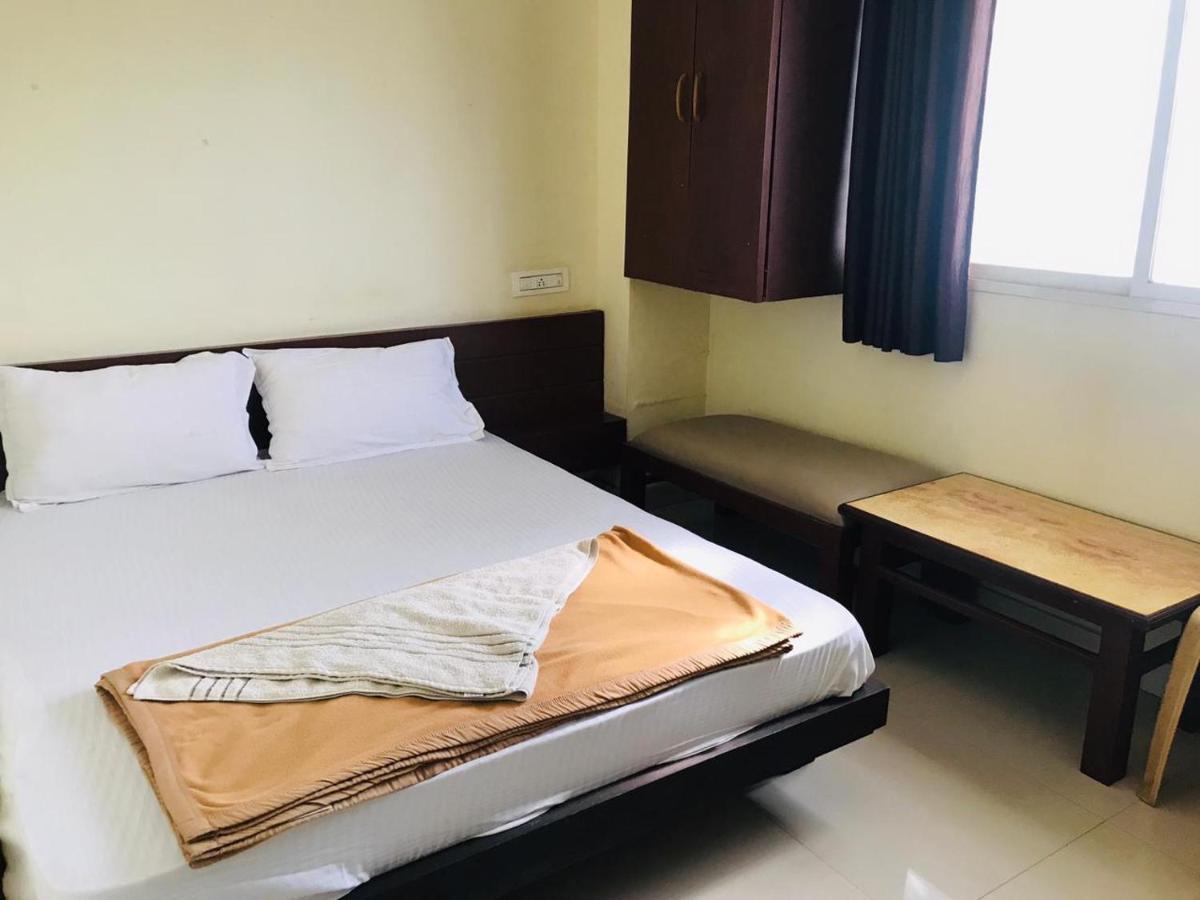Staymaker Bright Palace Residency 시모가 외부 사진